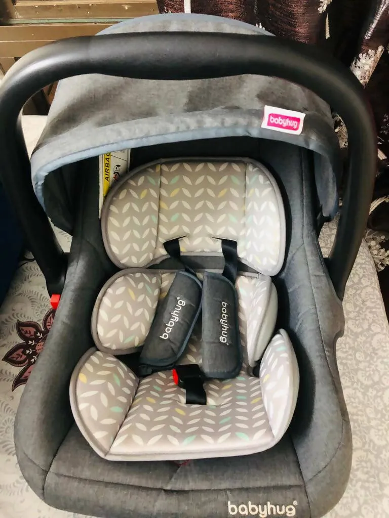 BABYHUG Amber Car Seat/Carry Cot