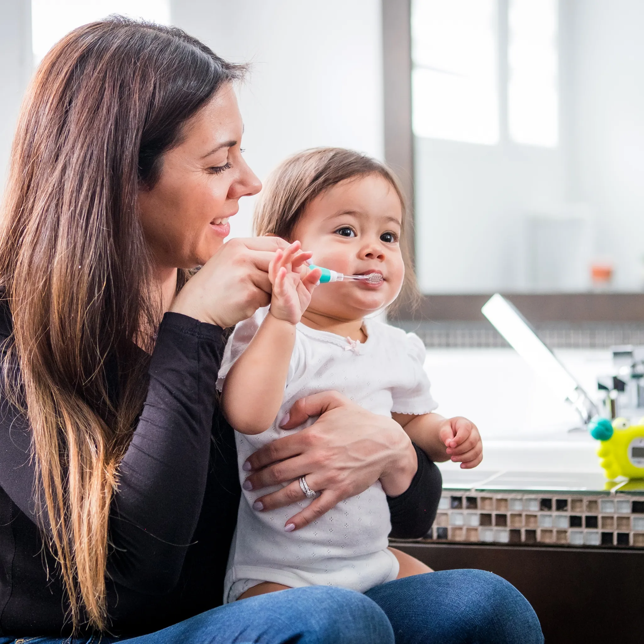 BBlüv | Sönik - 2 Stage Sonic Toothbrush for Baby and Toddler